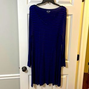 Apt 9 Xl womens blue and black striped long sleeve tshirt dress.